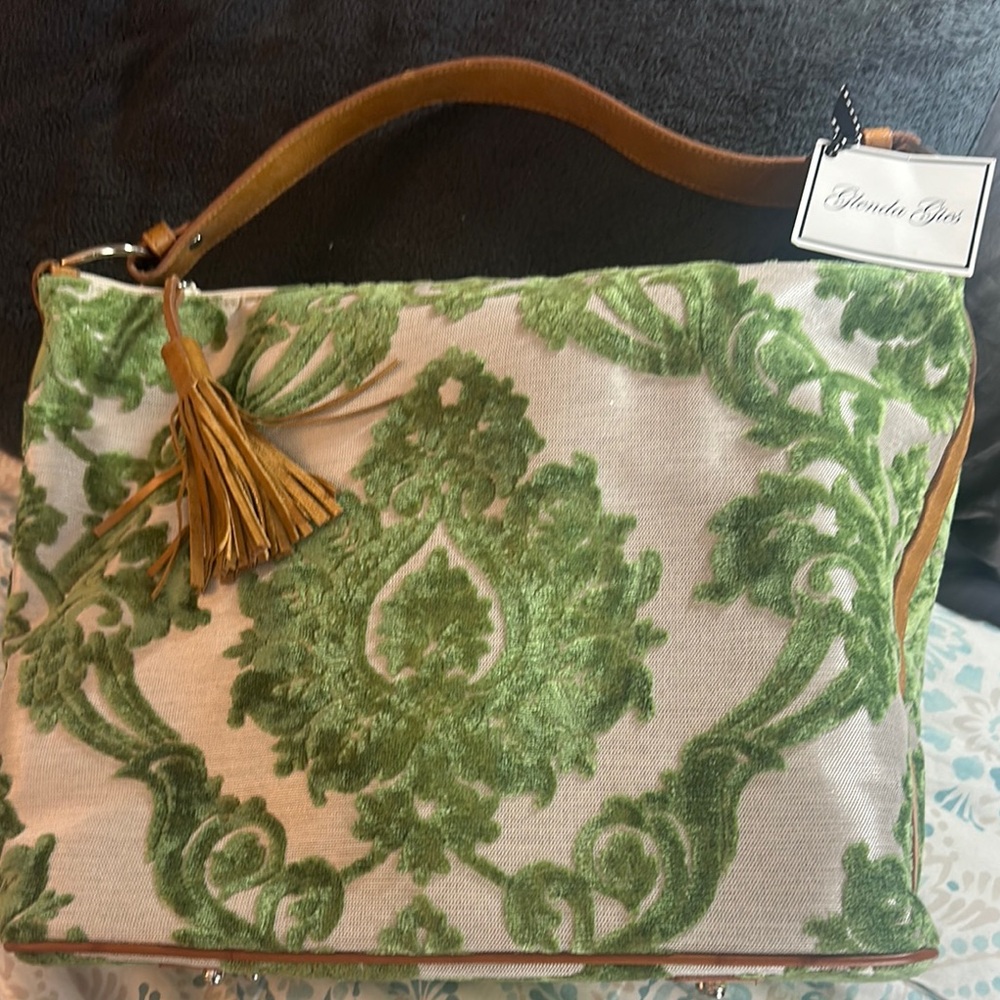 Elegant Green and Tan Shoulder Bag